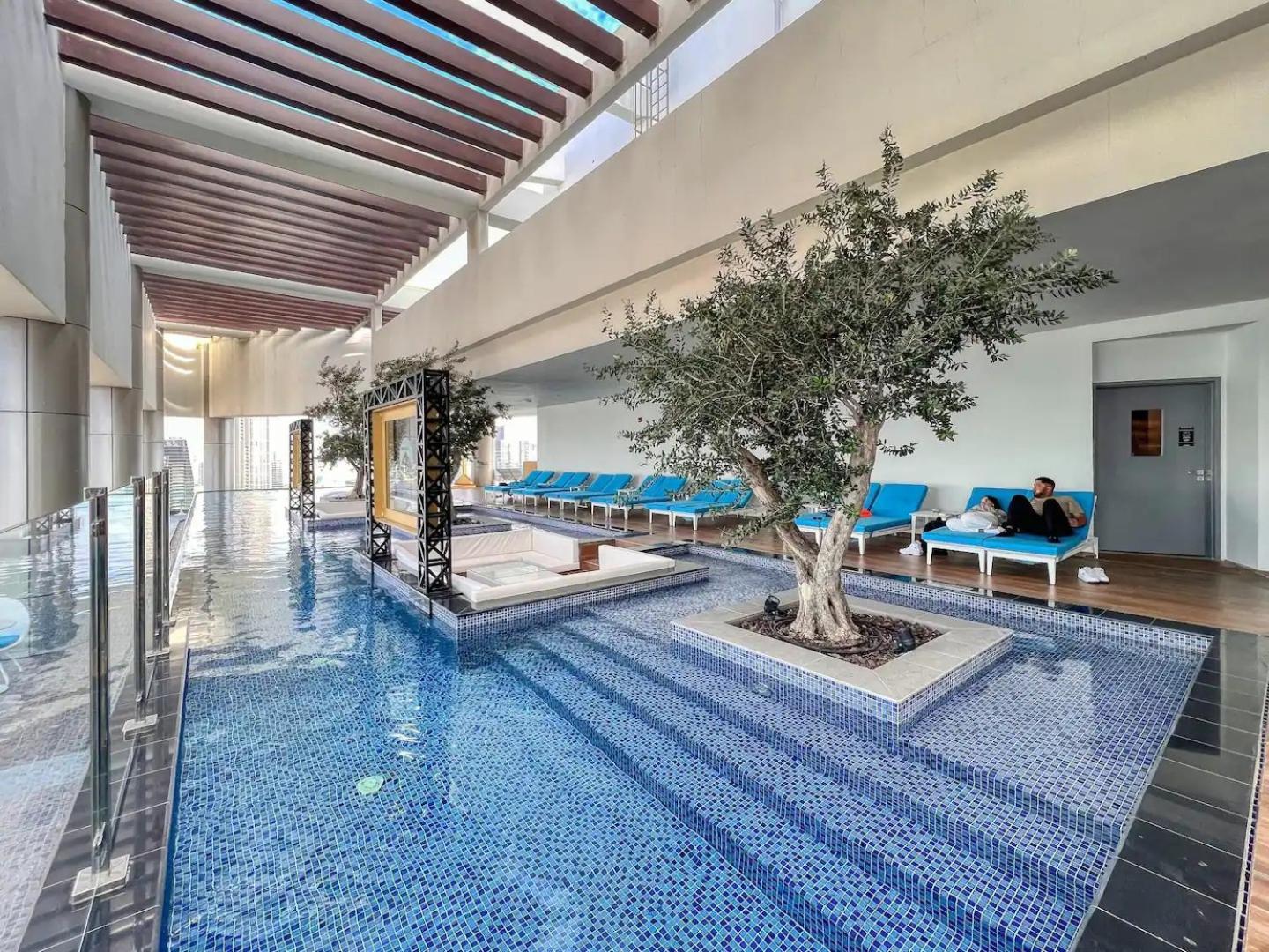 Apartment Boulevard 2 Bedroom Family With Burj Khalifa View And Infinity Pool In 64th Floor Downtown