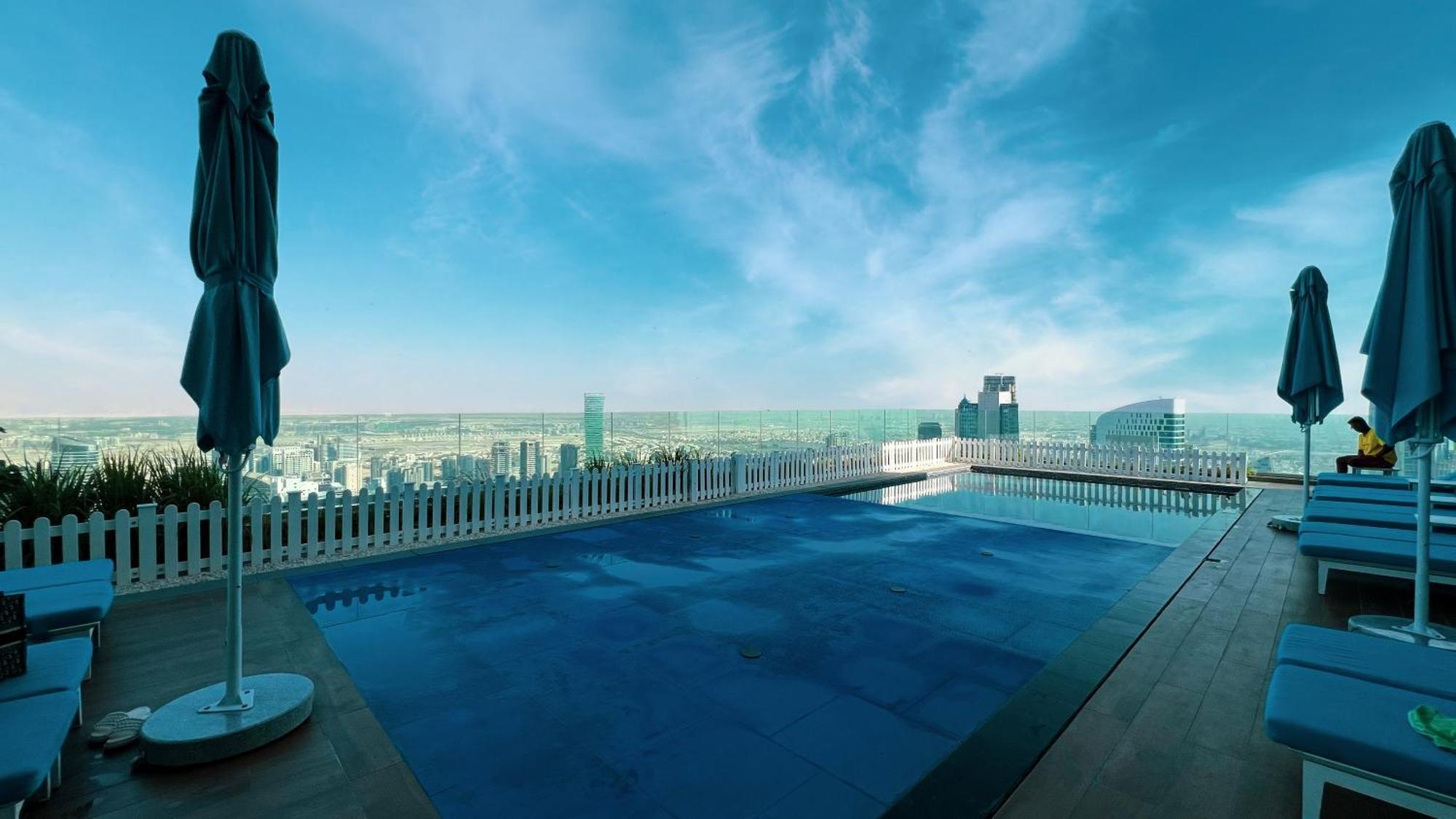 Boulevard 2 Bedroom Family With Burj Khalifa View And Infinity Pool In 64th Floor Downtown
