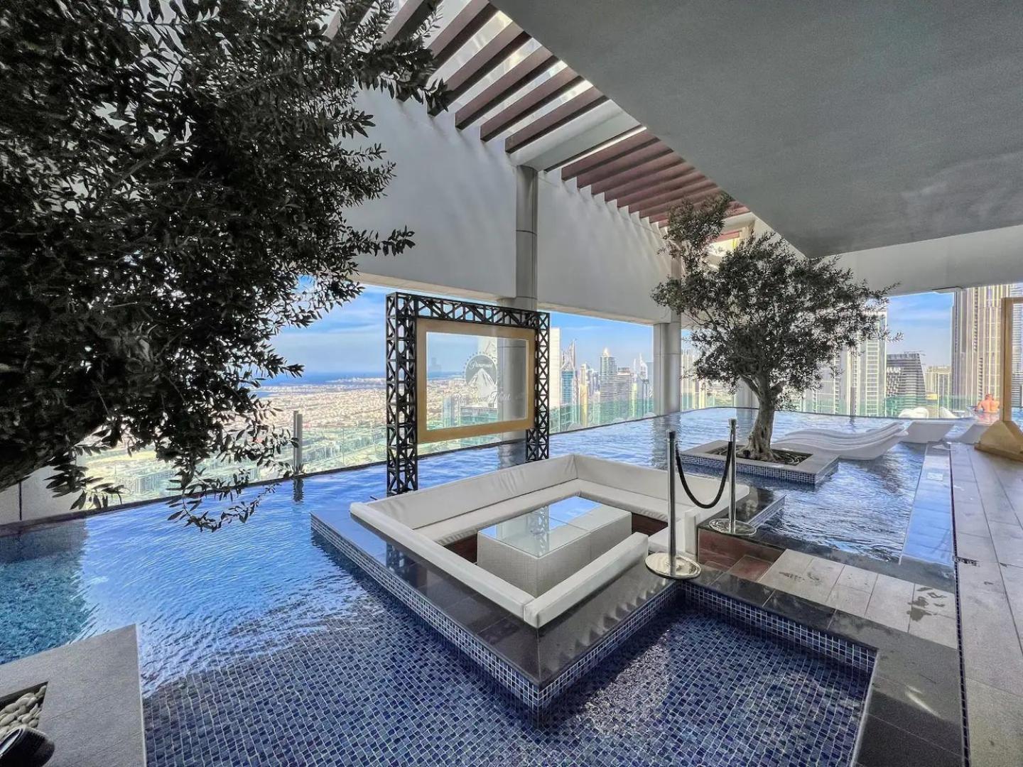 Boulevard 2 Bedroom Family With Burj Khalifa View And Infinity Pool In 64th Floor Downtown Apartment