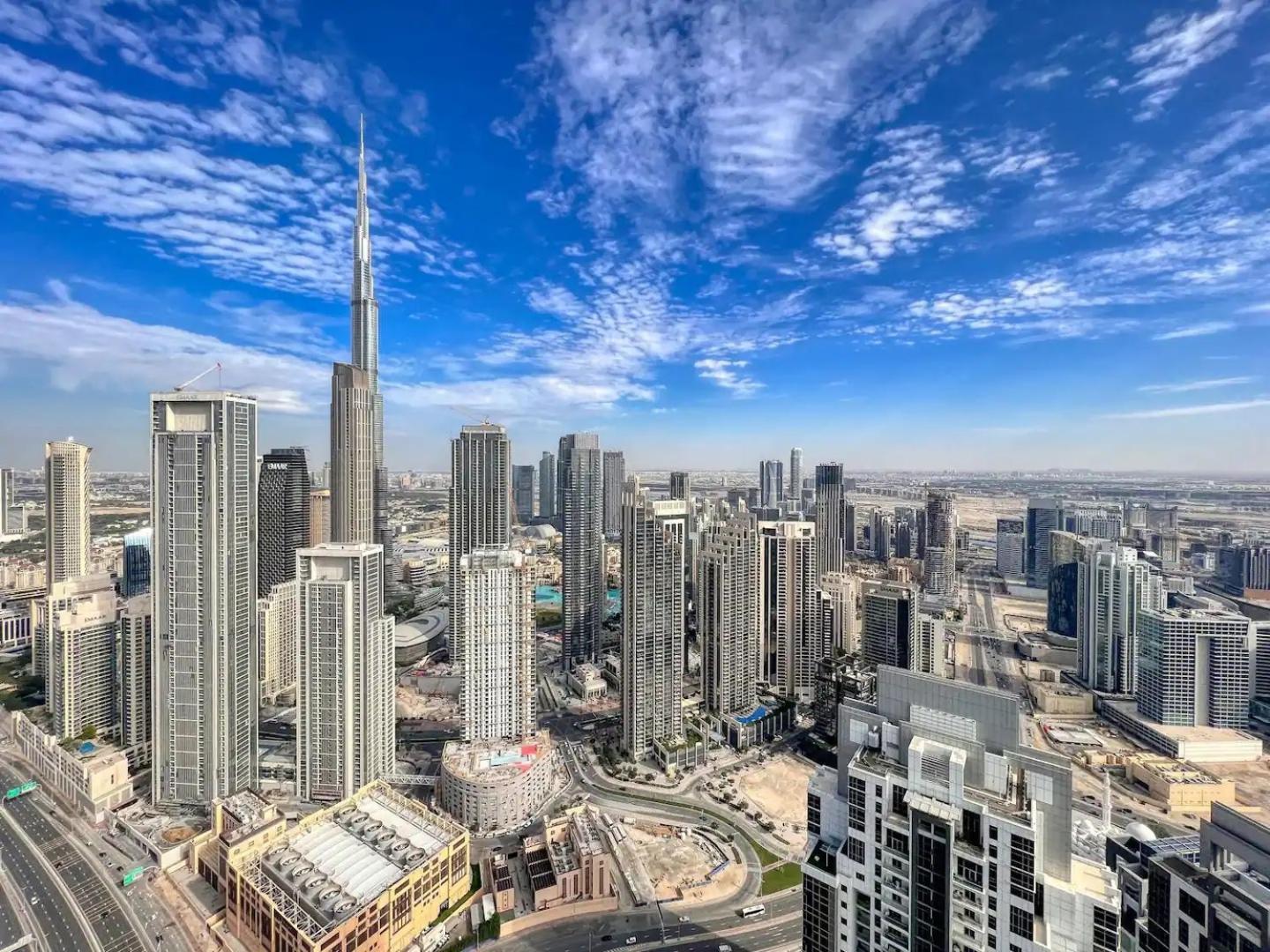 Boulevard 2 Bedroom Family With Burj Khalifa View And Infinity Pool In 64th Floor Downtown Apartment