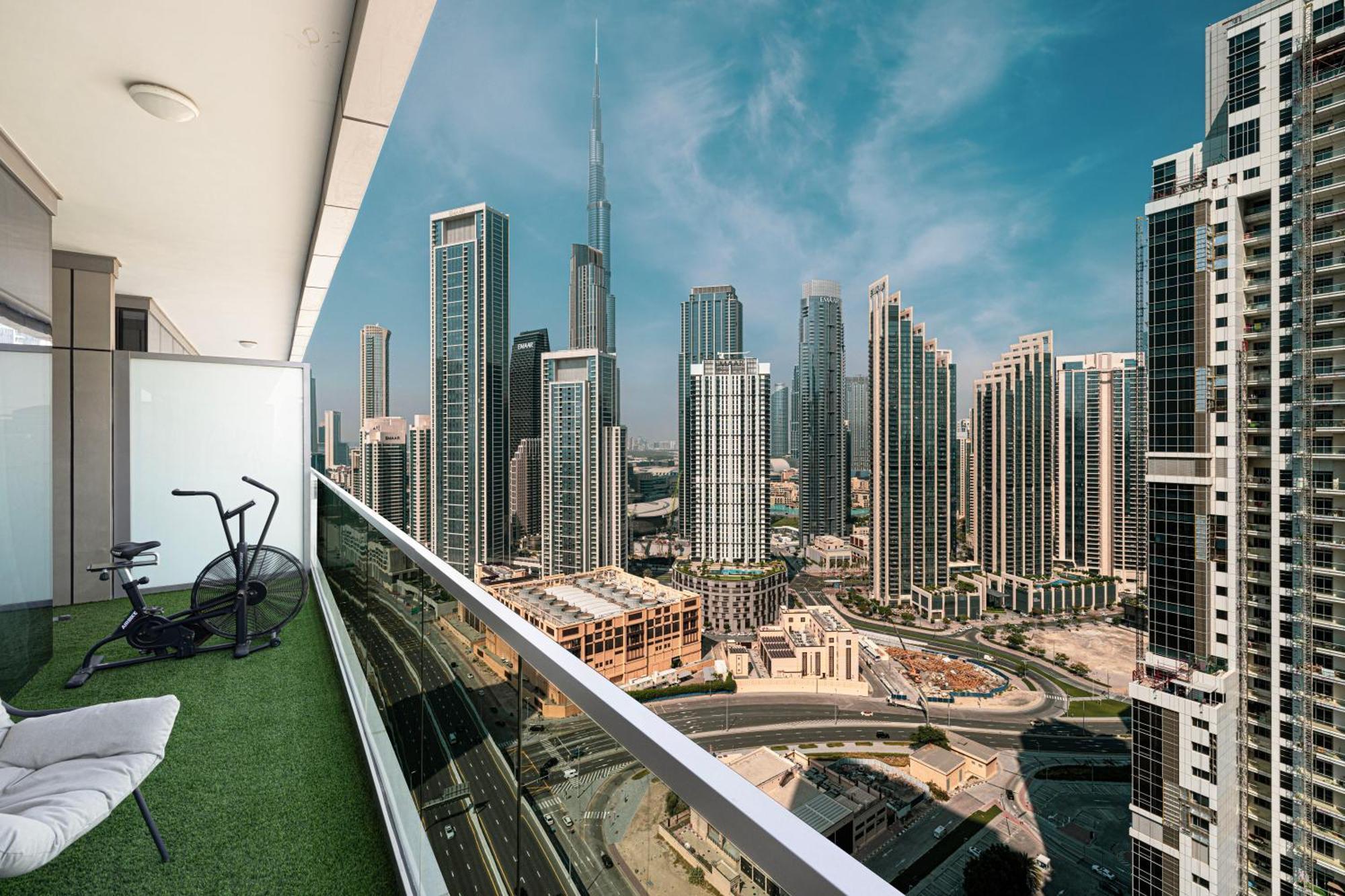 Boulevard 2 Bedroom Family With Burj Khalifa View And Infinity Pool In 64th Floor Downtown