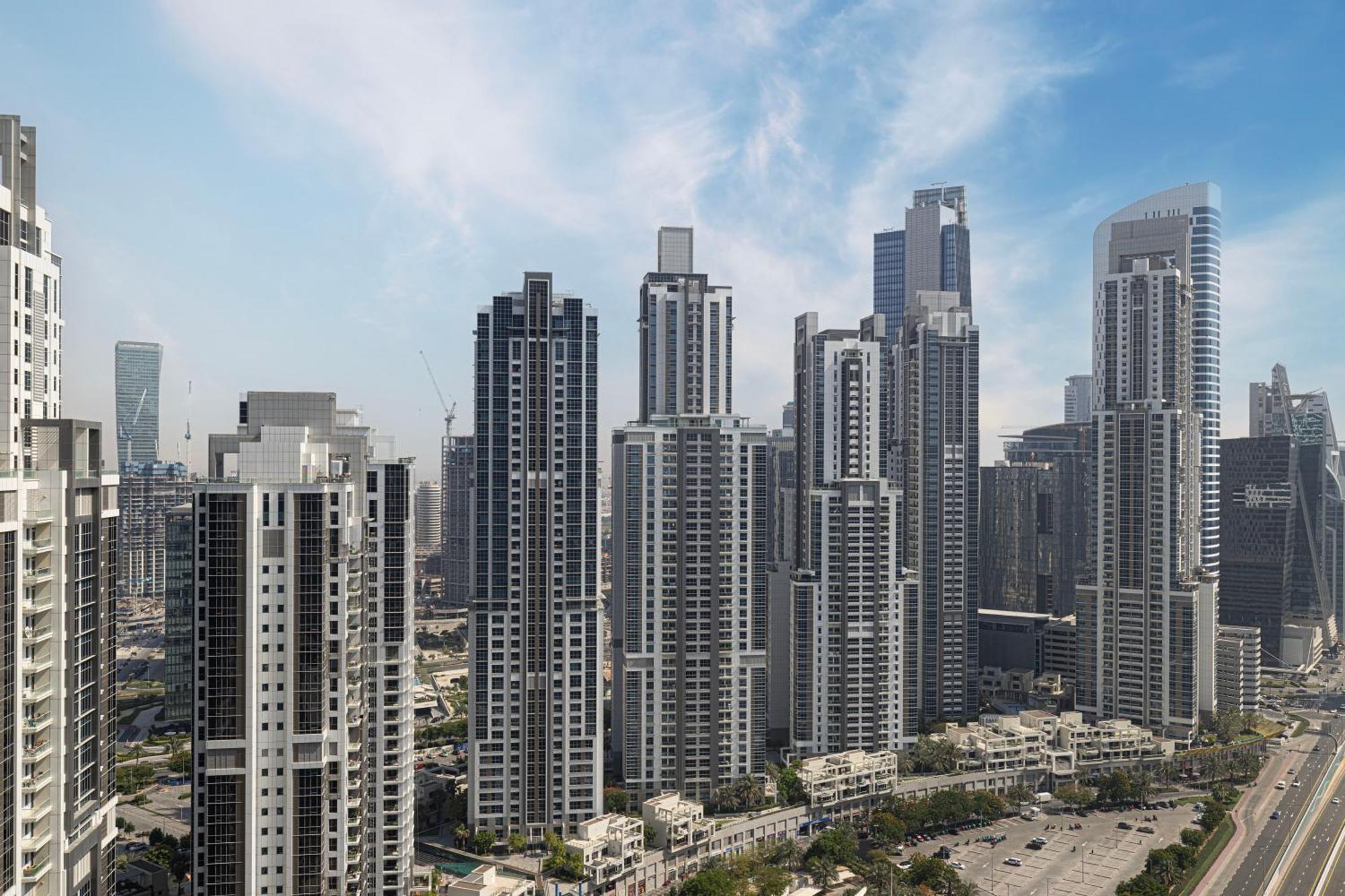 Boulevard 2 Bedroom Family With Burj Khalifa View And Infinity Pool In 64th Floor Downtown Dubai