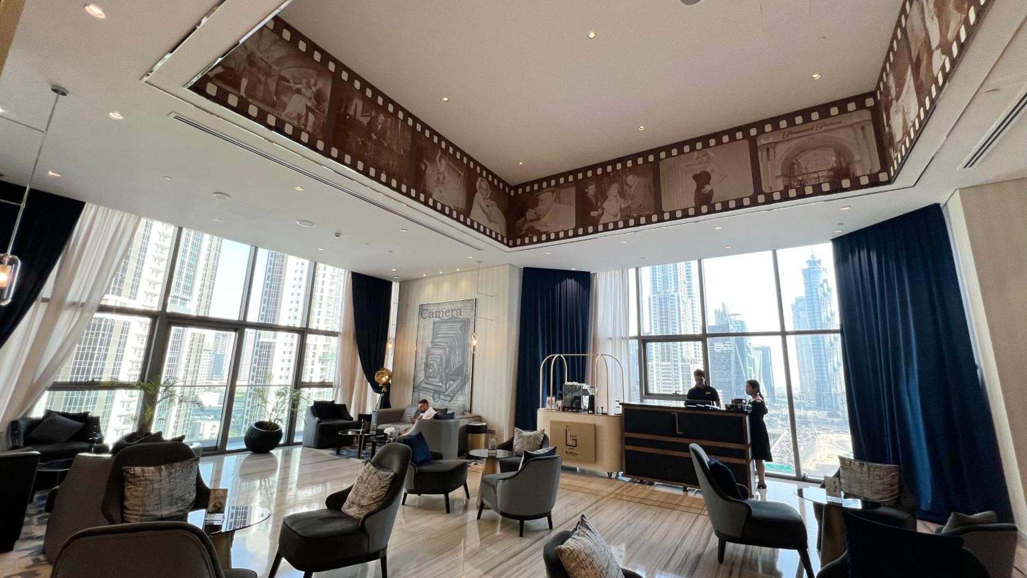 Boulevard 2 Bedroom Family With Burj Khalifa View And Infinity Pool In 64th Floor Downtown Apartment Dubai