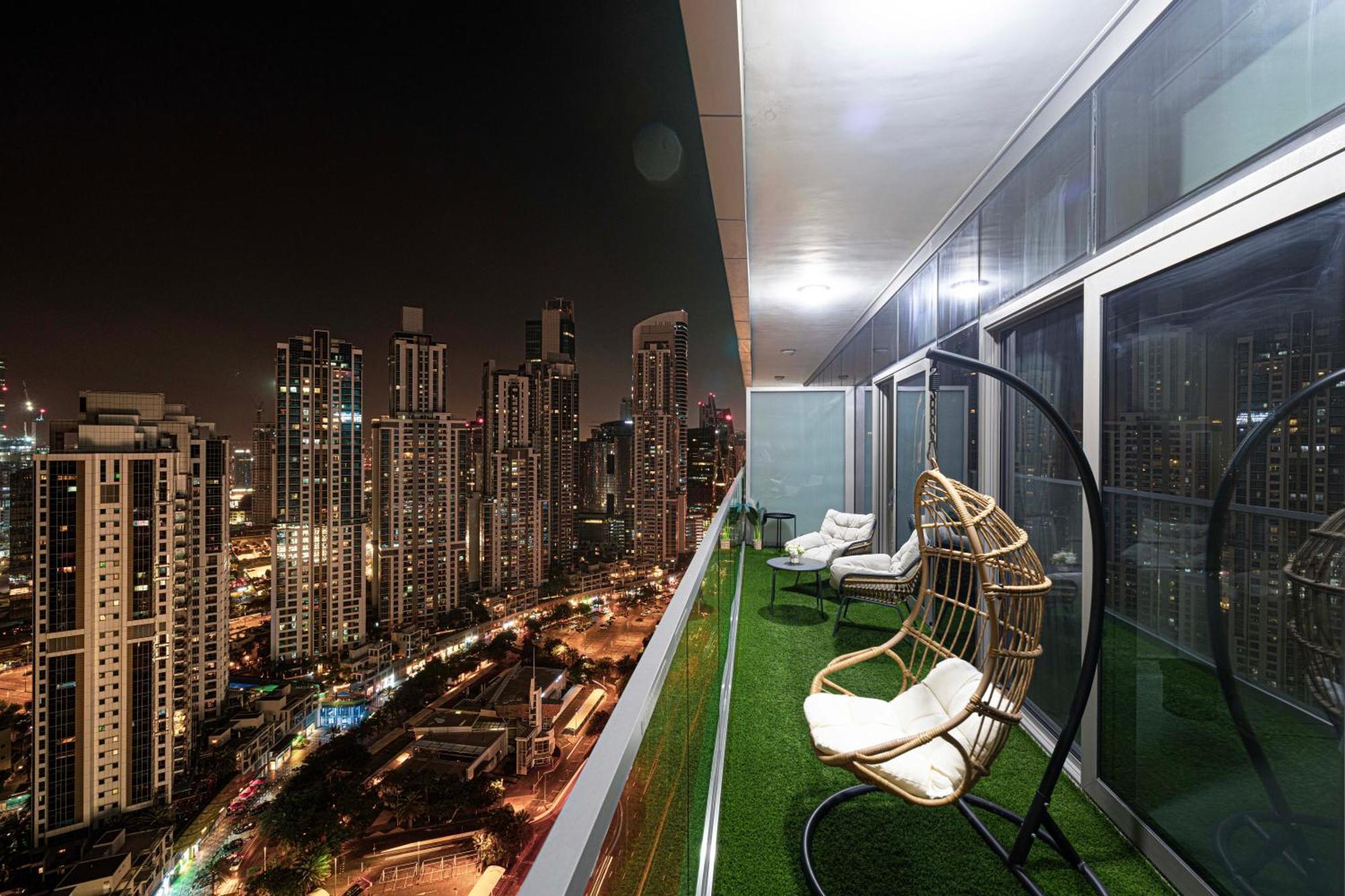 Boulevard 2 Bedroom Family With Burj Khalifa View And Infinity Pool In 64th Floor Downtown * Dubai