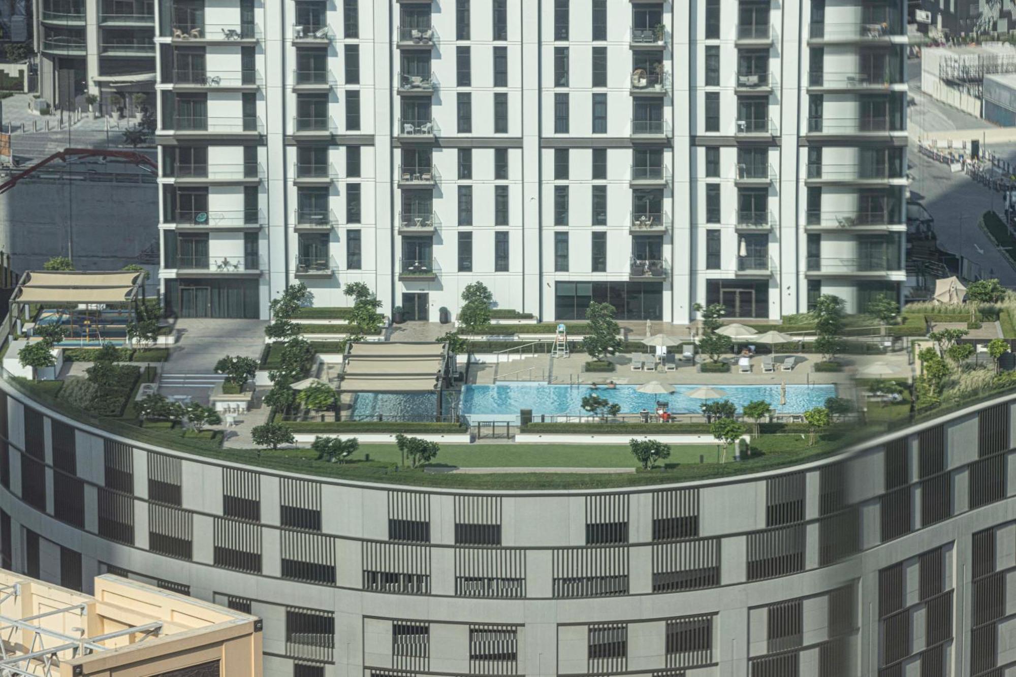 Boulevard 2 Bedroom Family With Burj Khalifa View And Infinity Pool In 64th Floor Downtown Apartment *